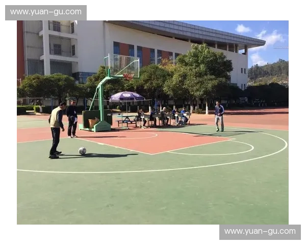 体育直播英文解说魅力解析与实战技巧提升全指南专业训练路径